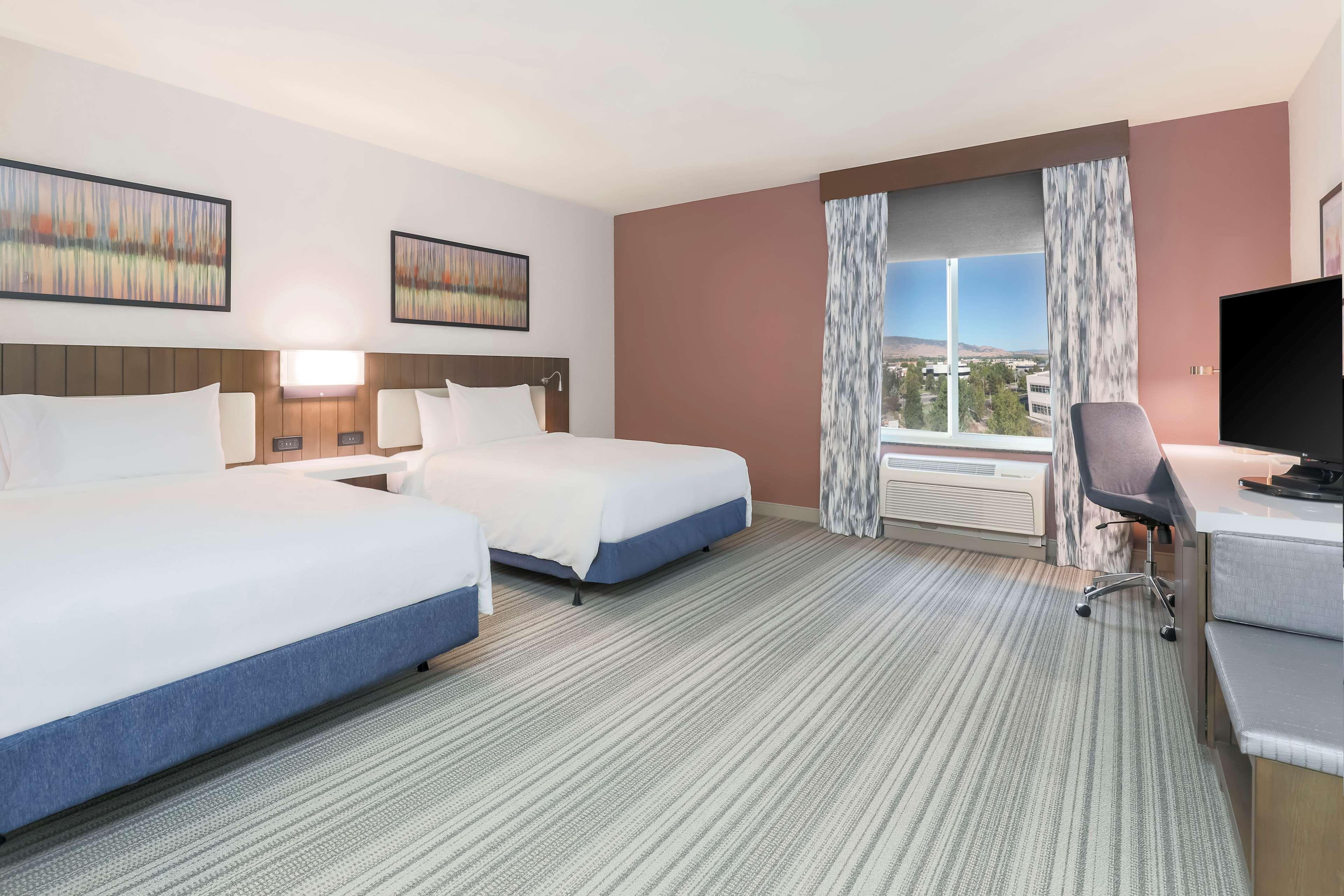 Hilton Garden Inn Рино Экстерьер фото