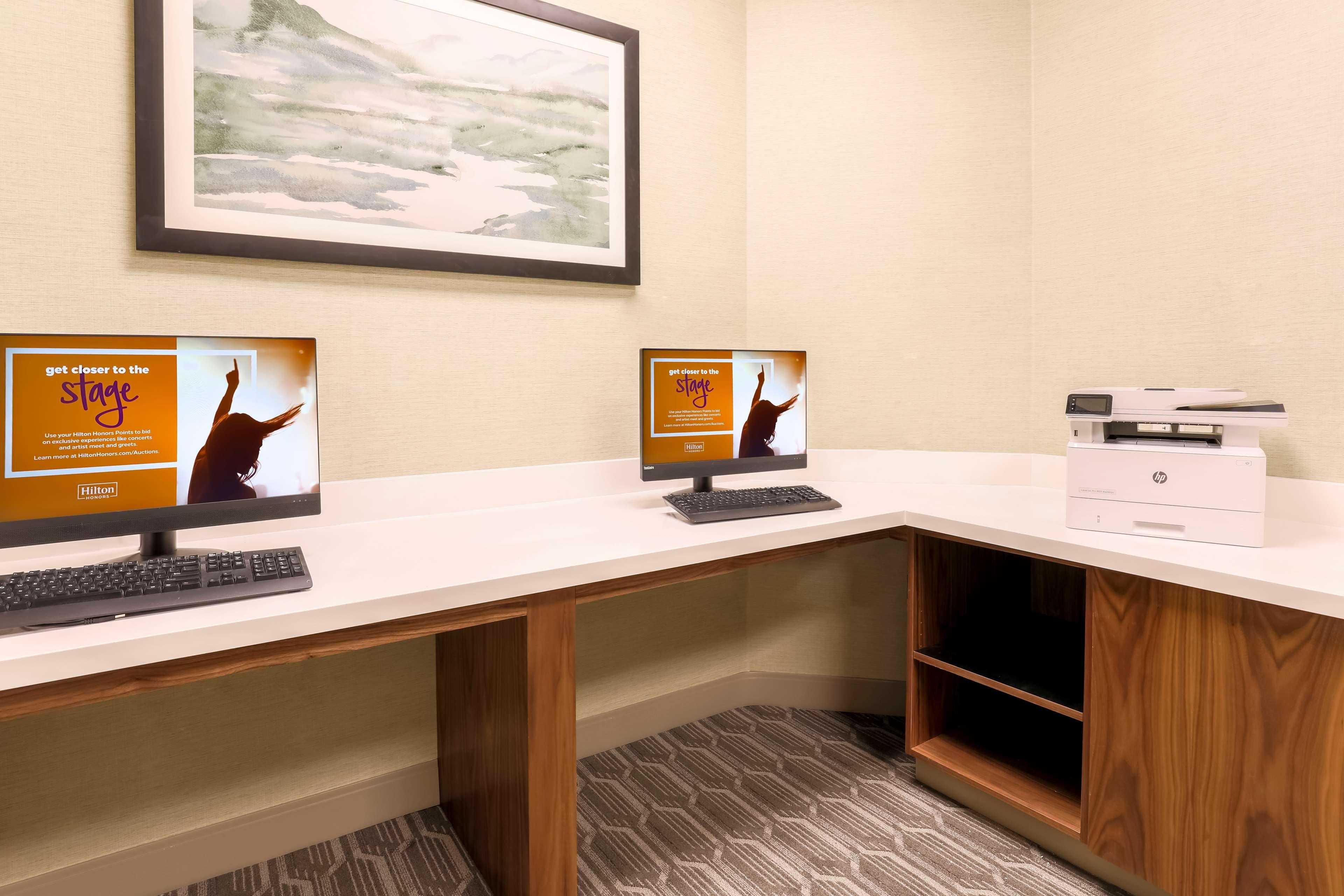 Hilton Garden Inn Рино Экстерьер фото