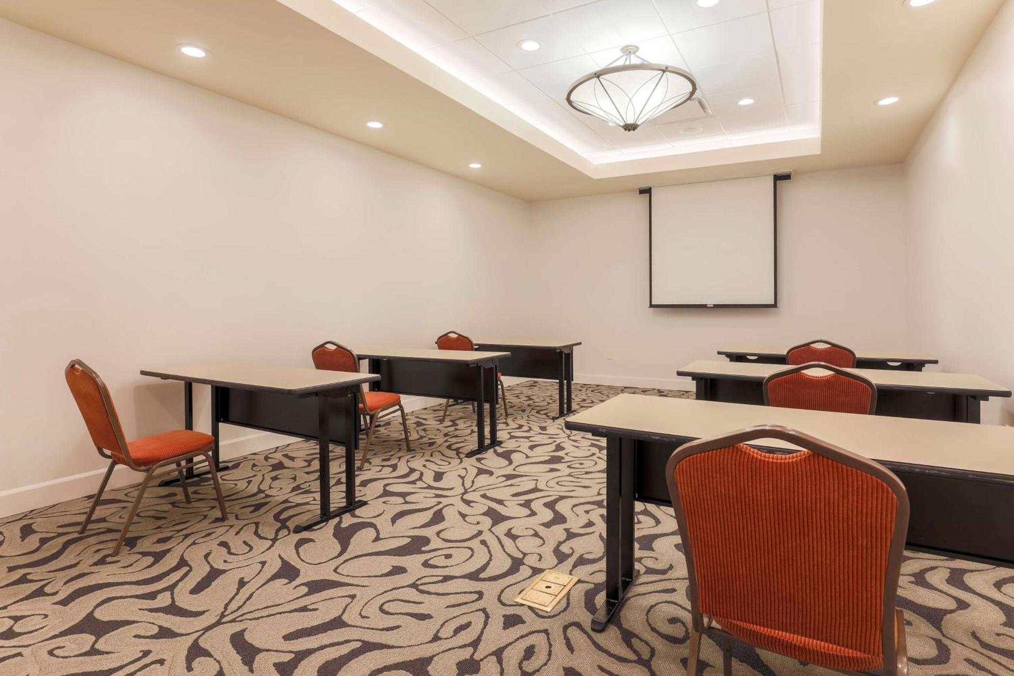 Hilton Garden Inn Рино Экстерьер фото